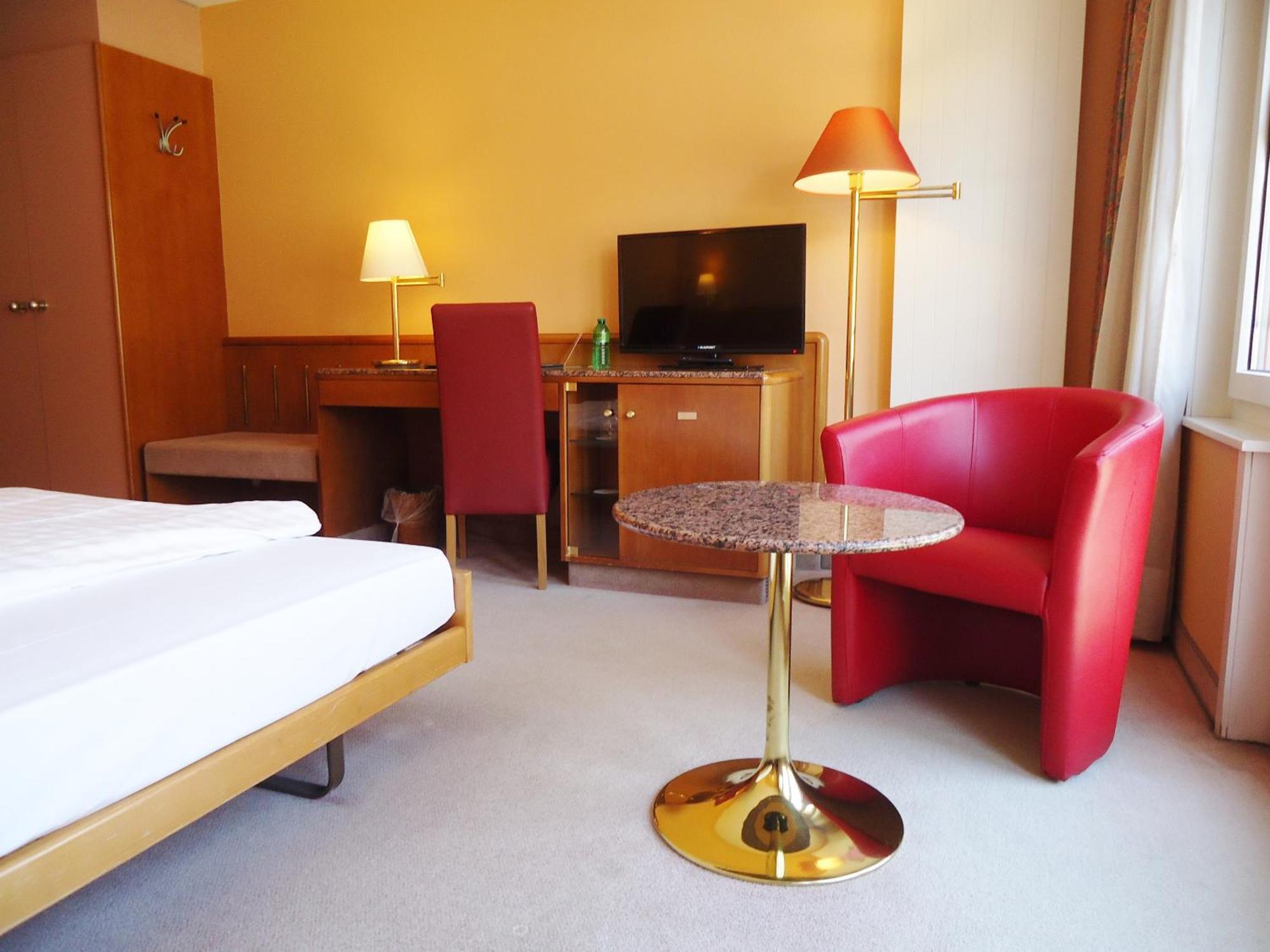 Hotel Le Cedre Bex Habitación foto