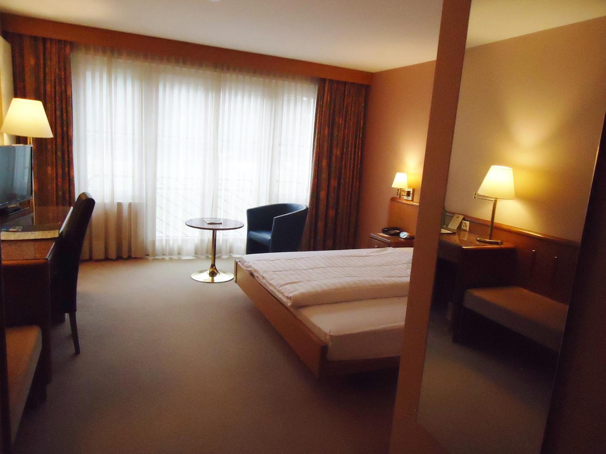 Hotel Le Cedre Bex Habitación foto